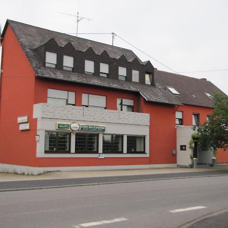 "Unter Den Kastanien" Hotel Speicher Екстериор снимка